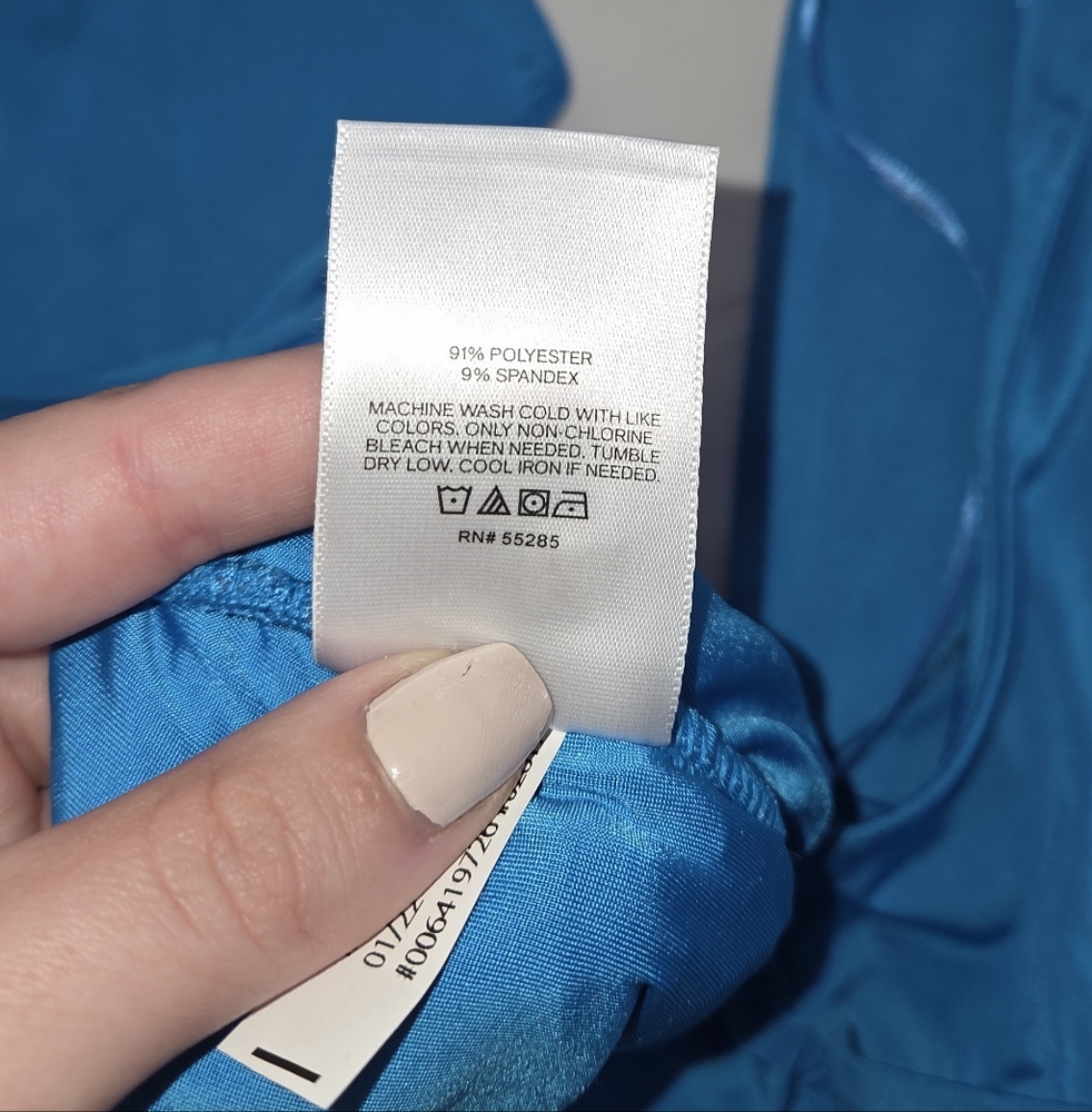 NWT Convertible Sexy Halterneck Top - Picture 9 of 9